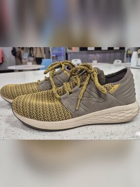 New Balance Men's Cruz V2 Fresh Foam running shoes